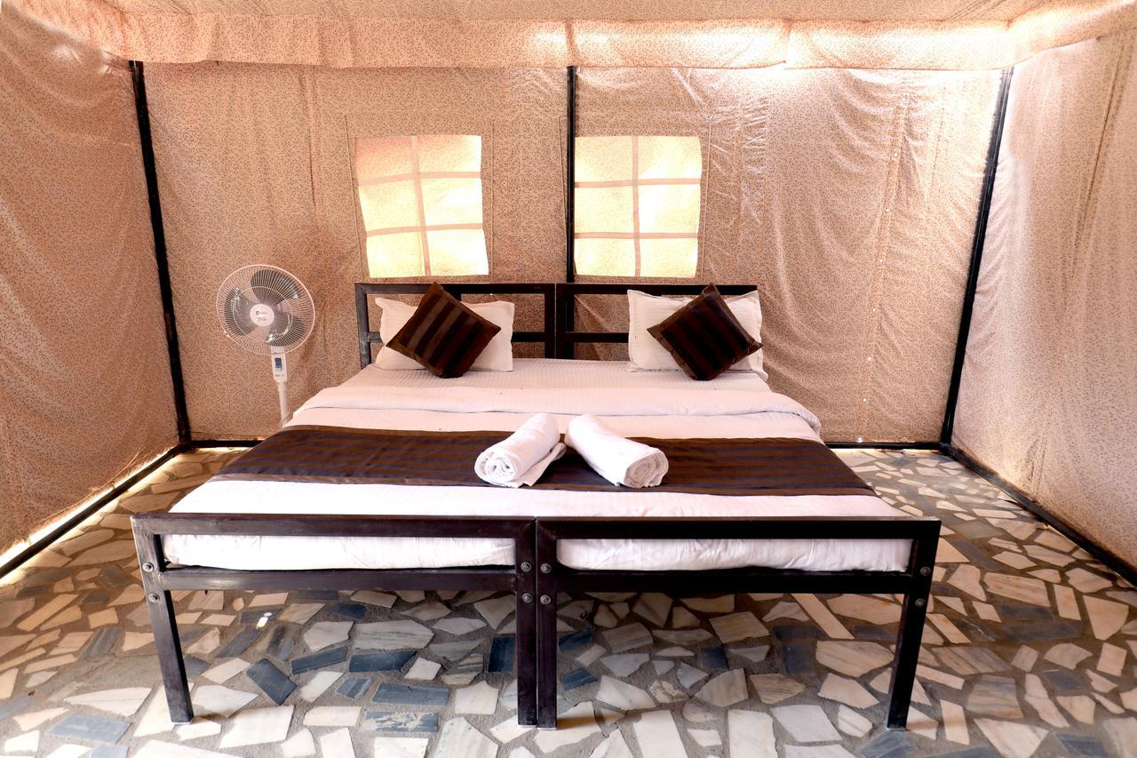 Hotel Nova Patgar Tents Bhuj Zewnętrze zdjęcie