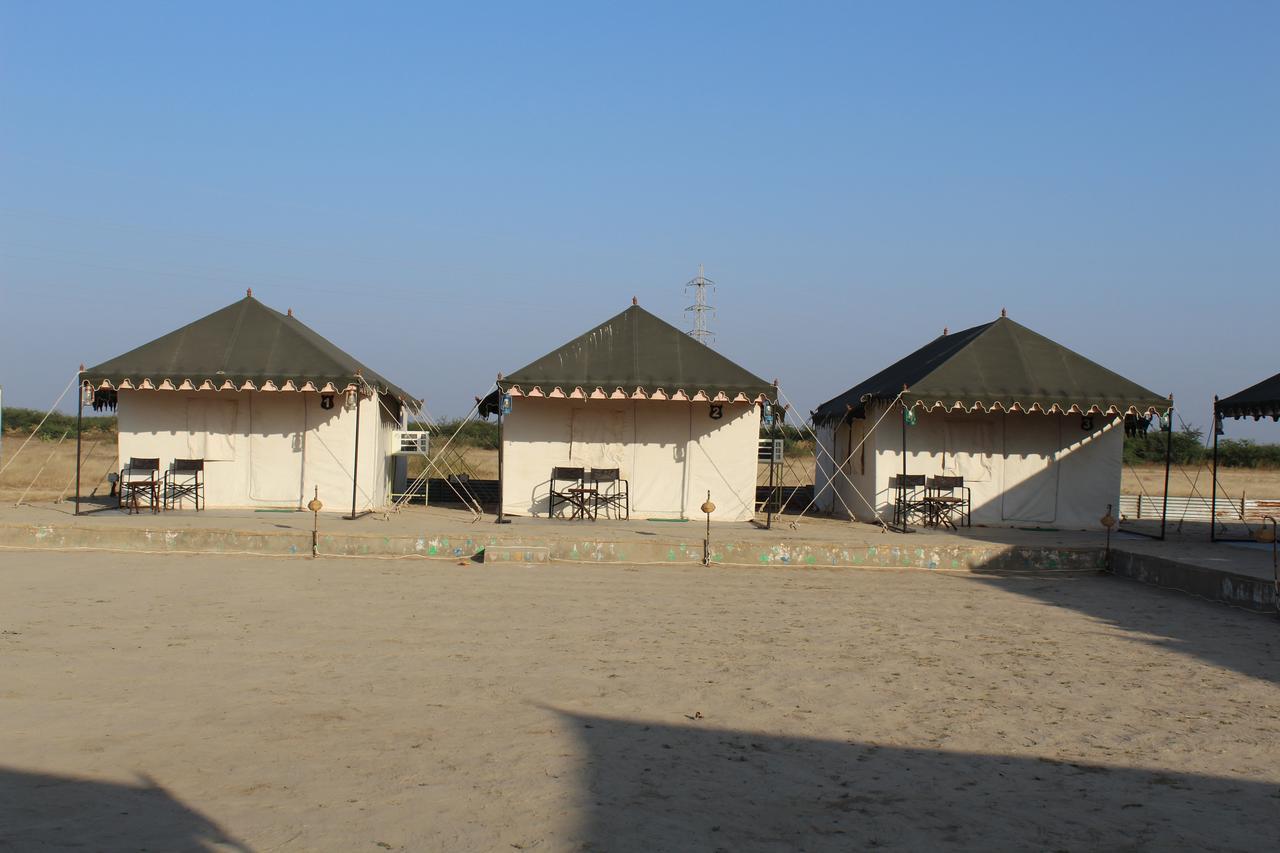 Hotel Nova Patgar Tents Bhuj Zewnętrze zdjęcie