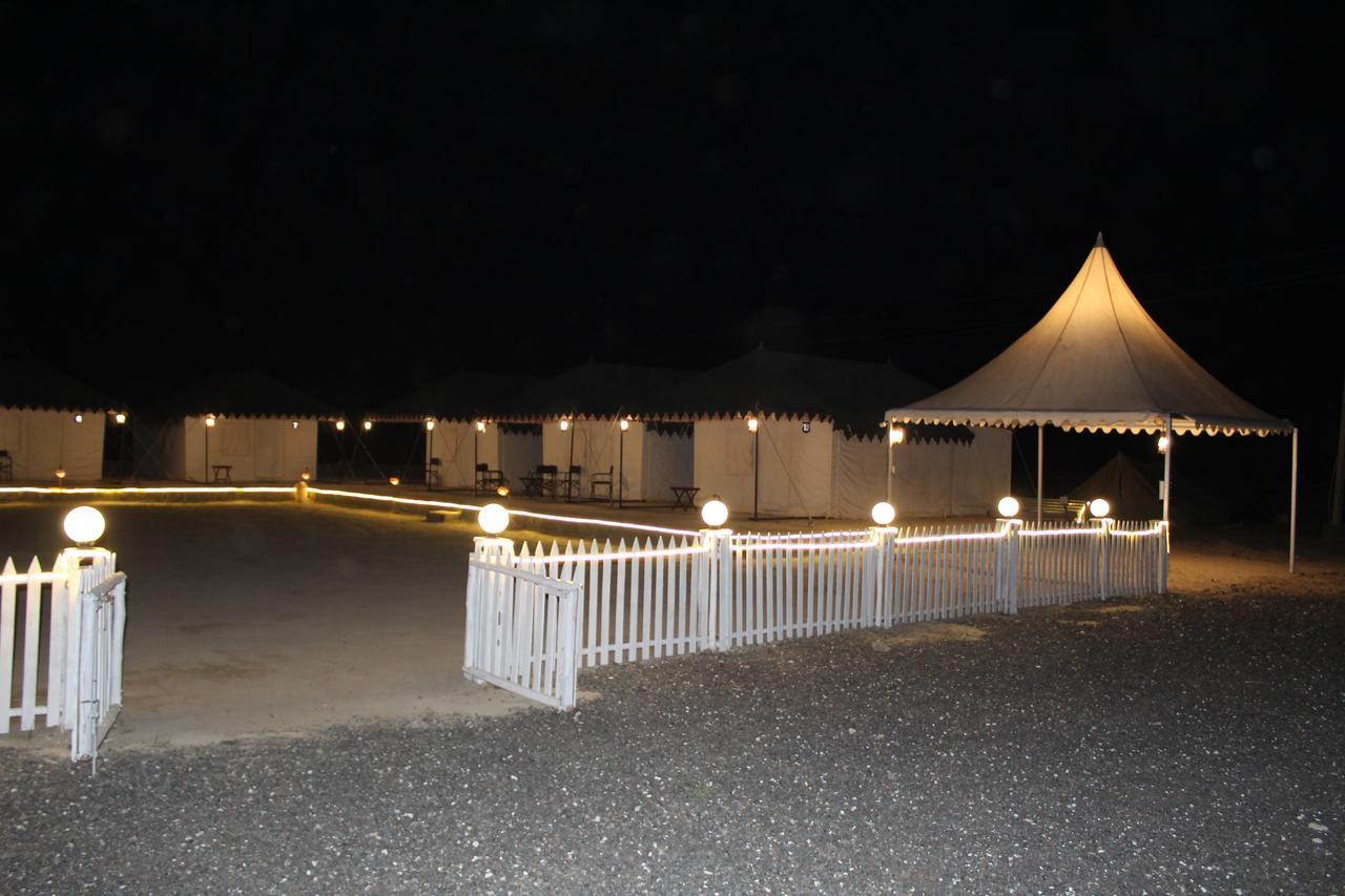 Hotel Nova Patgar Tents Bhuj Zewnętrze zdjęcie