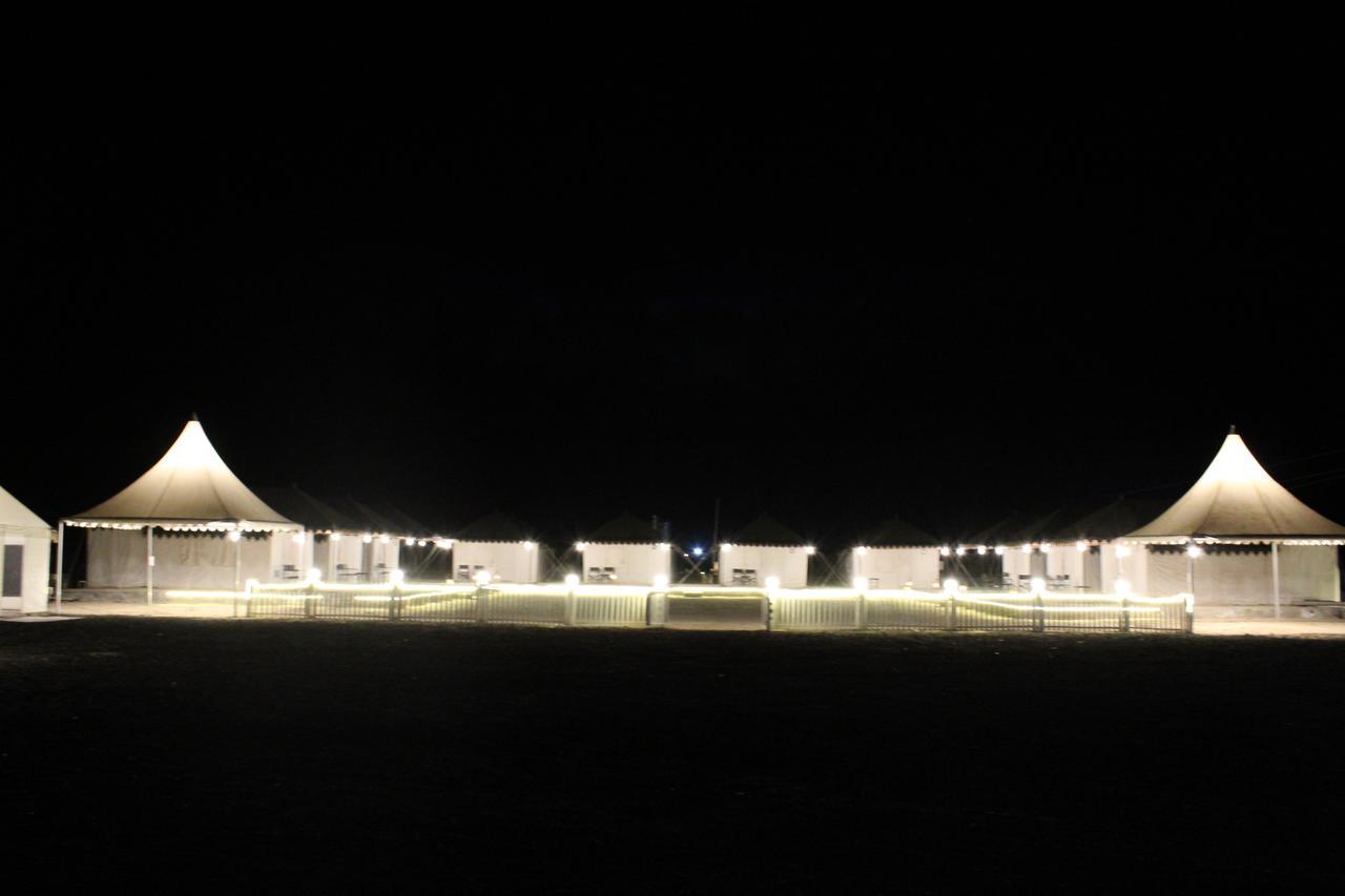Hotel Nova Patgar Tents Bhuj Zewnętrze zdjęcie
