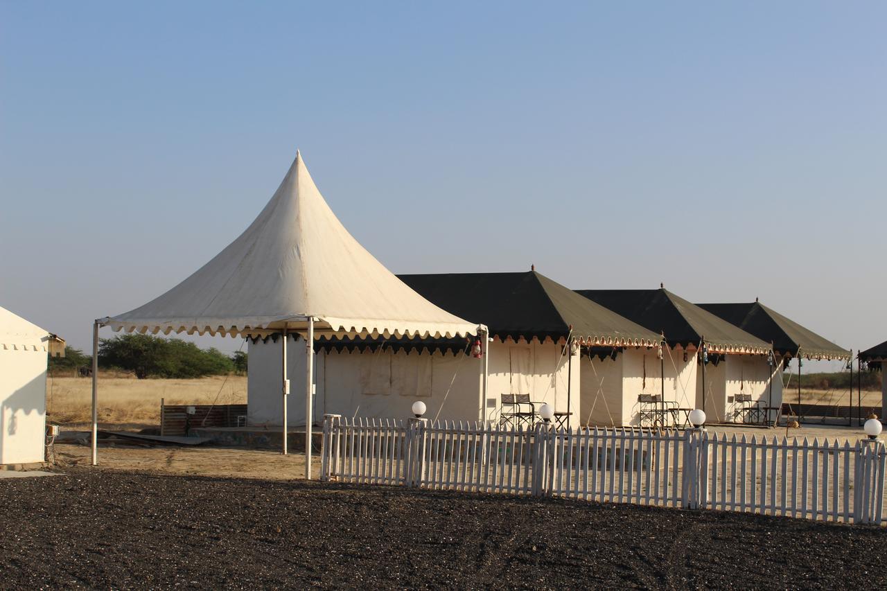 Hotel Nova Patgar Tents Bhuj Zewnętrze zdjęcie